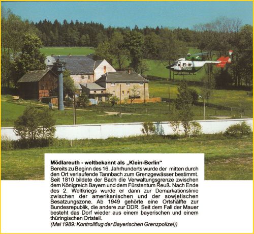 Postkarte von Mödlareuth - auch als Klein-Berlin bekannt bzw. durch einen Fernsehmehrteiler aus dem Jahr 2014 - Ein Teil des Dorfes gehörte zu Bayern, ein anderer Teil lag in der sowjetischen Besatzungszone - hier ging die Mauer mitten durch das Dorf ! Postkarte von Mödlareuth - auch als Klein-Berlin bekannt bzw. durch einen Fernsehmehrteiler aus dem Jahr 2014 - Ein Teil des Dorfes gehörte zu Bayern, ein anderer Teil lag in der sowjetischen Besatzungszone - hier ging die Mauer mitten durch das Dorf !