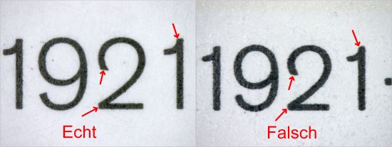 Links die vergrößerte echte Jahreszahl, rechts die der Fälschung. Die roten Pfeile zeigen hier einige leichte Unterschiede bezüglich der Kantenschärfe der Buchstaben speziell bei den Ecken.