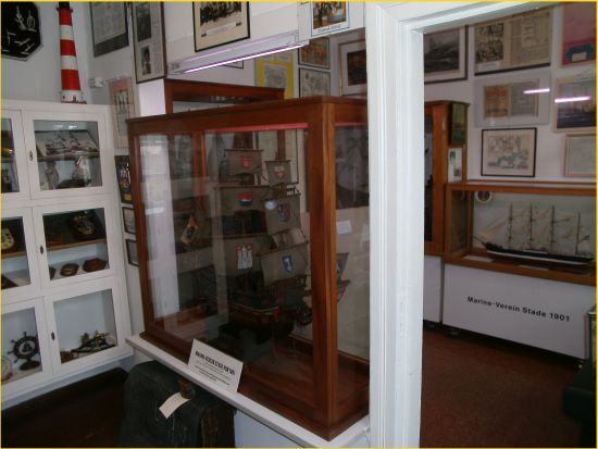 Blick in die Abteilung Schifffahrt, Häfen, Werften, Leuchttürme und Marine Blick in die Abteilung Schifffahrt, Häfen, Werften, Leuchttürme und Marine