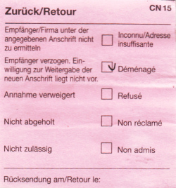 Der vorsichtig entfernte rosa CN15 Aufkleber, der teilweise über dem Nasa-Aufkleber von der ZAC-Stelle des BZ 60 angebracht war, um diesen besser sichtbar zu machen