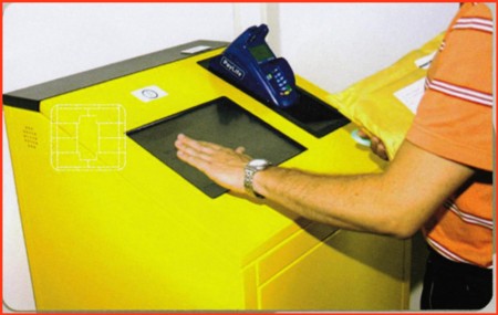 Der neue SB-Automat von der Firma Inform GmbH
