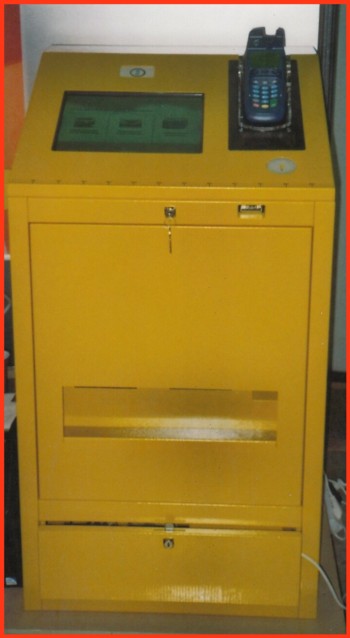 Foto des neuen SB-Automaten von vorne vom Messestand auf der Postexpo 2012 in Brüssel