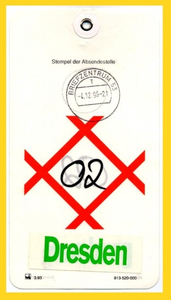 Noch eine klassische Nachtluftpostbeutelfahne für Eilzustellungen vom BZ 53 an BZ 02 über den Flugplatz Dresden - mit ungewöhnlichen Unterscheidungsbuchstaben in Großschrift imt Briefzentrumsstempel des BZ 53