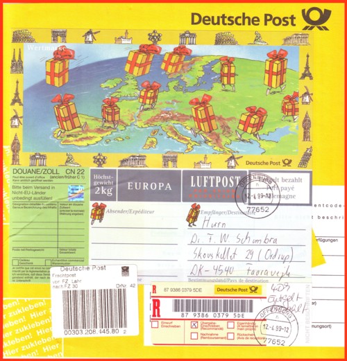 Zum Zeitpunkt des Versuchs war es noch zulässig, Einschreibpäckchen International zu versenden. Hier wurde für die Frankierung des Päckchen selbst eine Päckchenmarke Europa gewählt. Die Einschreibfrankatur (4,00 DM) sollte mittels Teilbarfreimachung erfolgen. Das System war aber am ersten Versuchstag diesbezüglich nicht auf diese zulässige Variante vorbereitet. Hier erfolgte noch ein klassischer Ausdruck auf ein Einlieferungsschein wie die folgende Abbildung zeigen wird