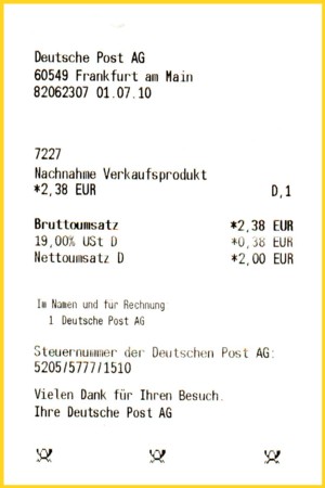 Quittung vom 1. Juli 2010 über den Kauf eines im voraus zu bezahltenden Nachnahmelabels in Form eines dreiteiligen Faltblattes mit Ausweisung der Mehrwertsteuer in Höhe von 0,38 Euro