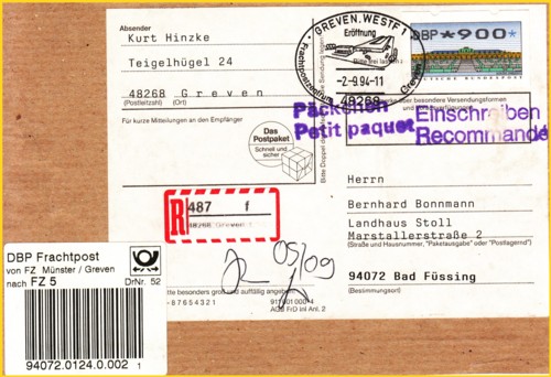 Einschreibpäckchen, aufgeben am Eröffnungstag im PZ Greven mit passenden R-Zettel sowie Leitcodelabel