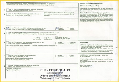 Die selbe Paketkarte, nur hier die Rückseite mit dem Rücksendevermerk, das Paket auf dem Landweg zurückzusenden, falls es nicht zustellbar ist