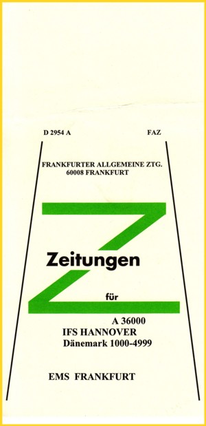 Beutelfahne eines Zeitungsverlages mit Zeitungen über das IFS Hannover nach Dänemark