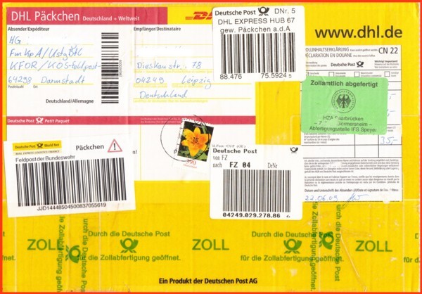 Ein in mehrfacher Hinsicht postgeschichtlich aussagekräftiger Beleg - ein Feldpostpäckchen aus dem KFOR Einsatzgebiet nach Leipzig gelaufen über das IFS Speyer und dort von der Postverzollung geöffnet und kontrolliert - wie der grüne Zollaufkleber dokumentiert